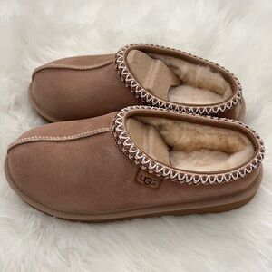 UGG Tasman Slipper (Sand)